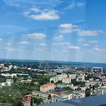 Aleda Tower, 14 Floor, Balkon