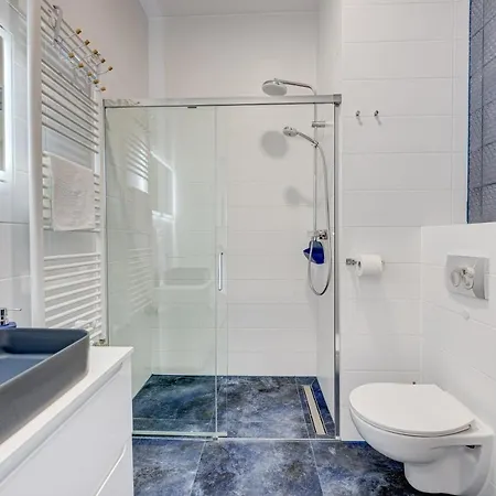 Aleda Tower, 14 Floor, Balkon *