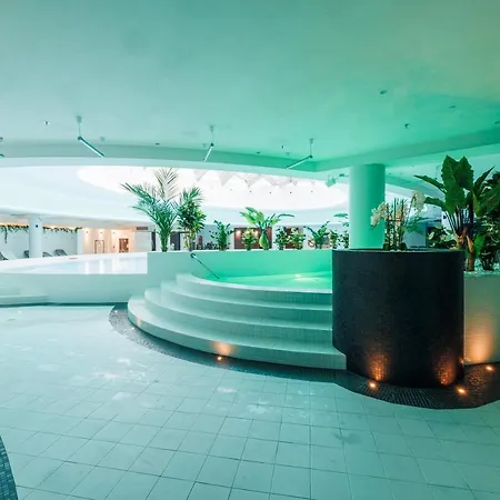 Aleda Tower, 14 Floor, Balkon * Στσέτσιν